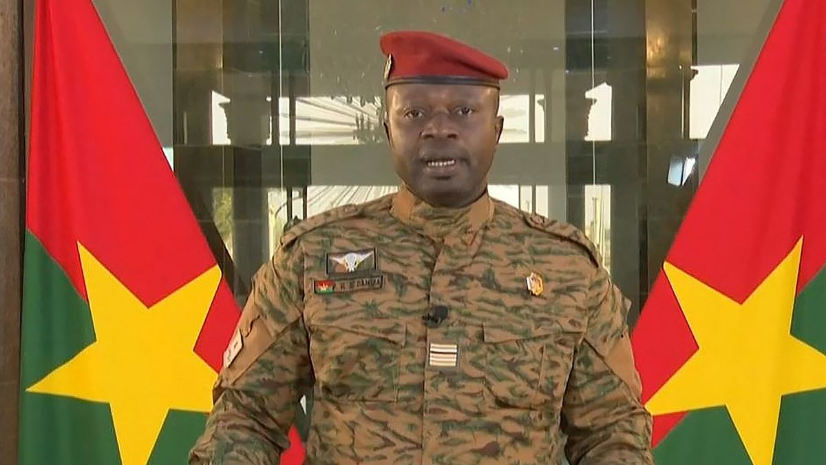 Lídr převratu v Burkina Fasu promluvil